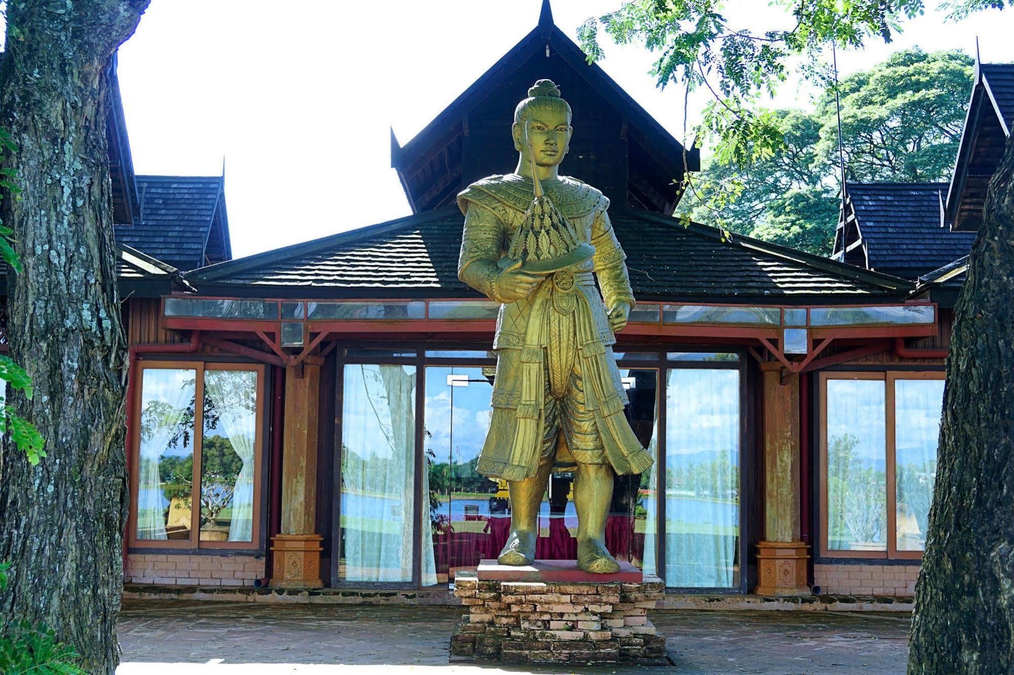 Kma Kaytumadi Hotel Taungoo Buitenkant foto
